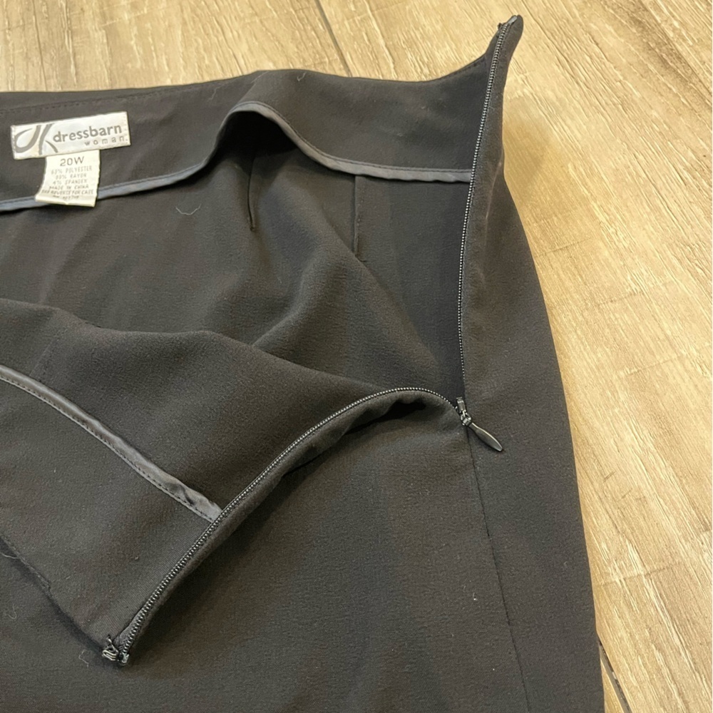 dressbarn Black Mini Skirt with Pleated Hem 20W - Picture 15 of 15